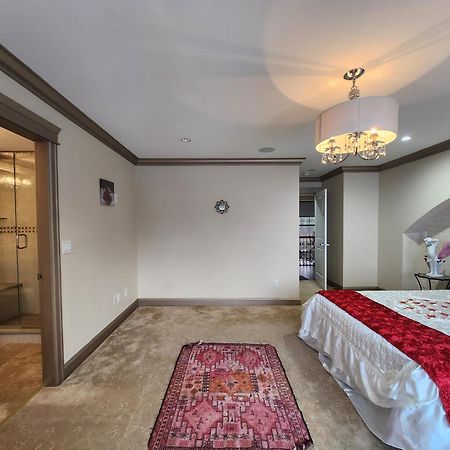 Empress Madani Palace Hotel Суррей Екстер'єр фото