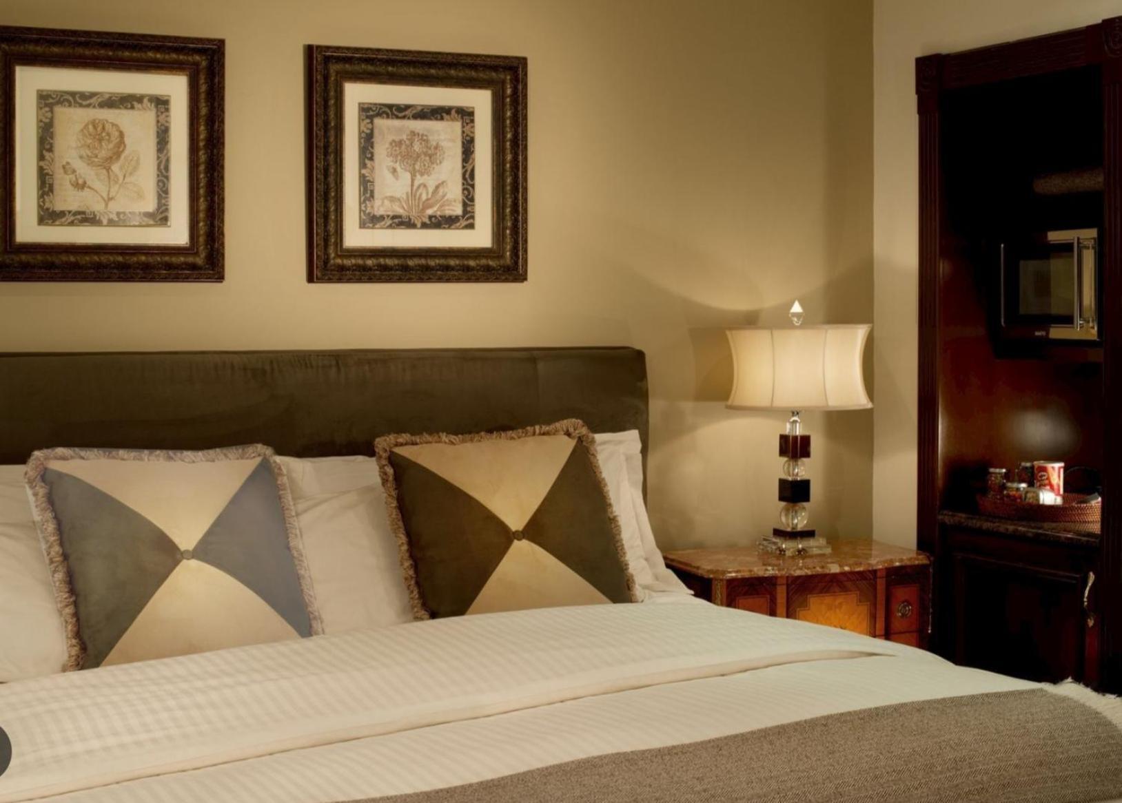 Empress Madani Palace Hotel Суррей Екстер'єр фото