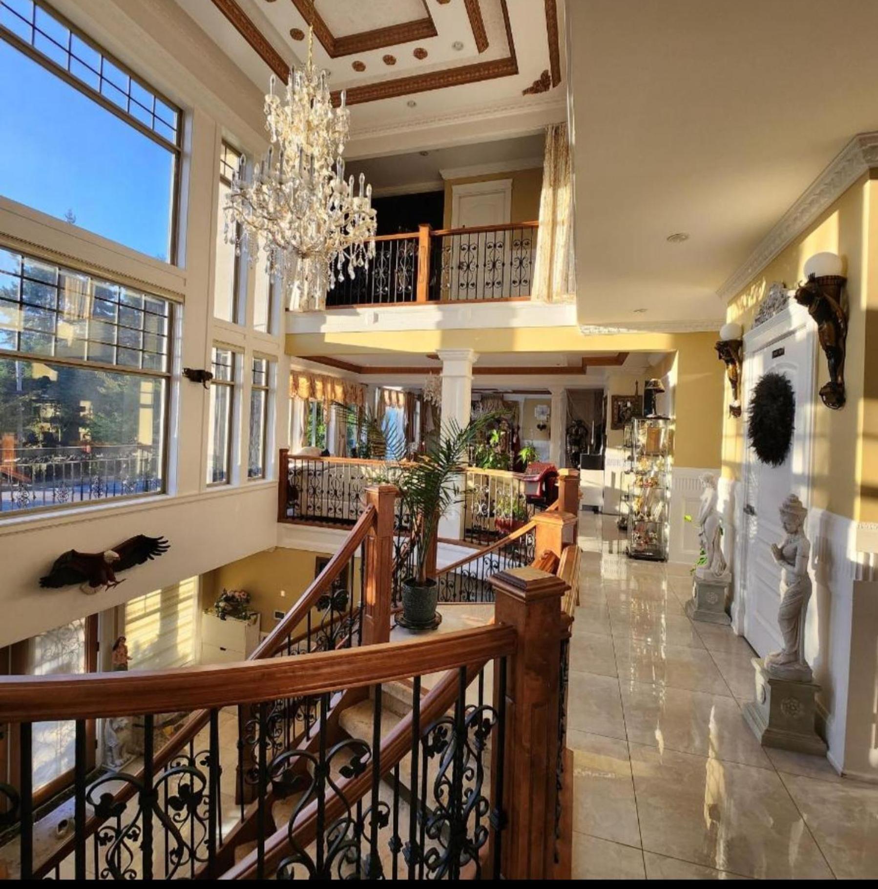 Empress Madani Palace Hotel Суррей Екстер'єр фото